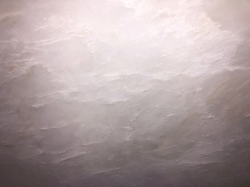 WHITE ONYX